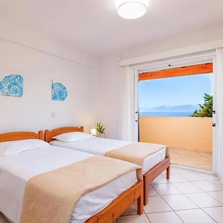 Βίλα Alexandros By