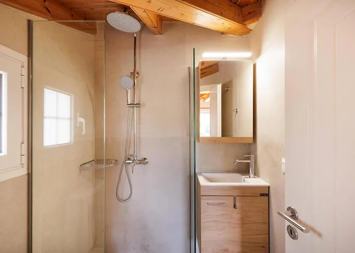 Βίλα Alexandros By *